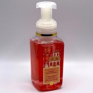 Bath & Body Works BBW Foaming Hand Soap Snowy Peachberry Christmas Scent New